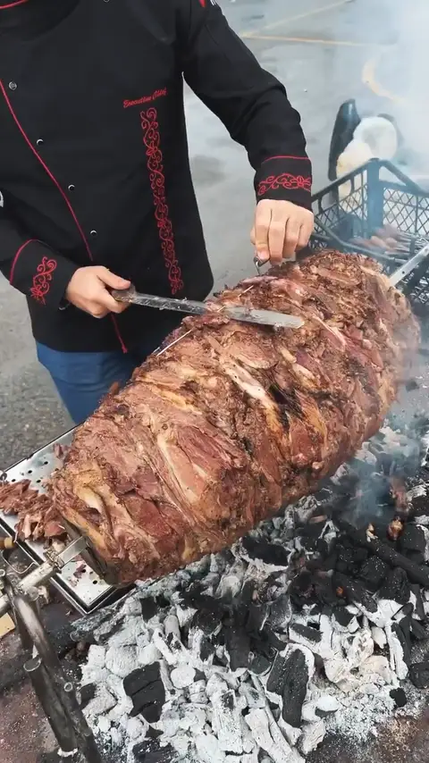 Erzurum’da kar altında kurulan ocak ve köy okulu ziyareti